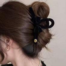 1pc Women Black Flocked Double-Sided Bow Letter Cross Hair Clip, Fashion Minimalist Daily Wear, Suitable For Everyday Use - Black - View 6
