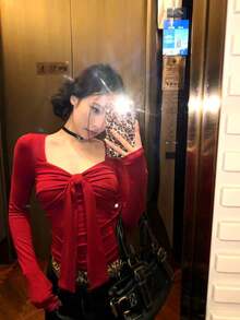 女款蝴蝶結長袖T恤 春季性感風修身貼身內搭底層方領上衣 - 紅色 - 查看 2