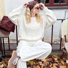 Women's Cable Knit Pullover Sweater, Autumn/Winter Long Sleeve Regular Fit Knit Sweater, Comfortable Textured Sweater - White - View 1