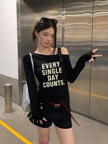 Black Asymmetrical Shoulder Letter Print Long Sleeve T-Shirt Niche Buckle Design Slim Fit Flattering Base Layer Asymmetrical Shoulder Women's Top - Black - View 6