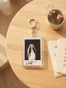 1pc/6pcs KATSEYE Members Autograph Photo Aesthetic Acrylic Keychains, All Member Vintage Signed Photo Series Rectangular Pattern Pendant, Backpack & Car Key Accessories, K-Pop & Western Pop Music Fan Gift - Multicolor - View 11
