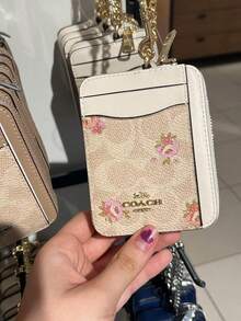 Coach 經典帆布花卉印花拉鍊卡夾，金屬鍊條腕帶女用錢包，可愛手提包零錢袋 - 沙色 - 查看 5