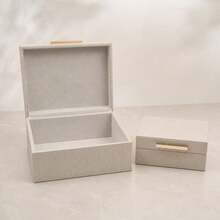 1 Set Honeycomb Pattern PU Jewelry Box With Lid, Large Capacity Jewelry Box, Modern Home Jewelry Storage Box, Room Decor Box, Elegant Faux Leather Storage Box, Modern Jewelry Storage Box With Gold Clasp, Suitable For Vanity And Home Decor - White - View 1
