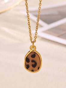 1Pc Vintage Style Leopard Print Pendant Necklace For Women, Irregular Oval Acrylic Leopard Pattern Stainless Steel Chain Necklace, Y2K Jewelry For Her - Leopard Print - View 12