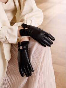 Clariva Women's Elegant Solid Color PU Rivet Embellished Casual Street Gloves (1 Pair), Autumn/Winter, Halloween - Multicolor - View 3