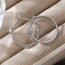 Minimalist Glossy Women's Workplace Commute Earrings, Versatile Classic Daily Ear Jewelry - Silver - View 7