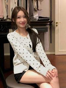 女款圓領針織開襟衫，寬鬆慵懶顯瘦短版外套上衣 - 白色 - 查看 4