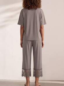 2pcs/Set Women's Pajamas Loungewear Set, Pullover Round Neck Simple Short Sleeve Cropped Pants Set, Comfortable For Home Wear - Dark Grey - View 2