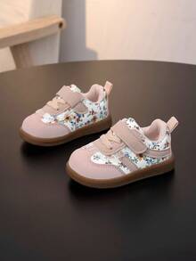 A Pair Of Girls' Lace-Trimmed Sneakers, Soft-Soled Toddler Shoes, Perfect For Spring And Autumn. - Pink - View 1