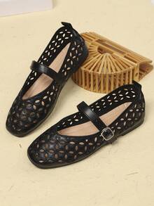 Women's Embroidered Buckle Mary Jane Shoes Shallow Vamp Slip-On Ballet Shoes - Black - View 15