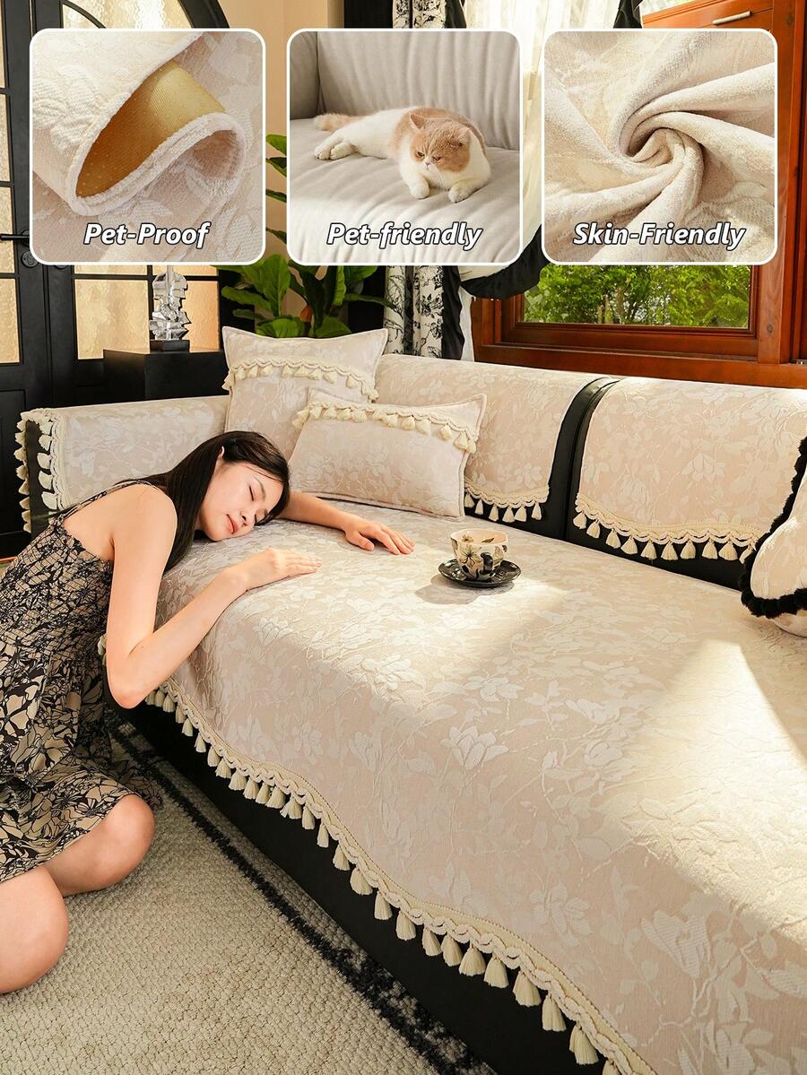 1PC French Pastoral Style Chenille Jacquard Sofa Cushion, Four-Season Universal Non-Slip Irregular Edge Tassel Decorative Seat Pad, Suitable For Sofa Protection & Decoration, Dustproof & Durable, Easy To Maintain, Pet Dirt-Resistant, Machine Washable - Beige - View 1