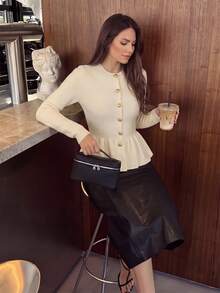 2026SS New French Style Fitted Waist Fishtail Hem Knit Cardigan, Slim Fit Textured Round Neck Single-Breasted Short Sweater - Apricot - View 4