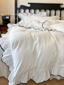 3pcs Skin-Friendly Soft Comfortable Ruffle Edge Duvet Cover Set (1*Duvet Cover + 2*Pillowcases, Core Not Included), French Country Style, Lady Style, Girly Heart, Suitable For Bedroom, Guest Room, Boys & Girls Bedding, Machine Washable, All Seasons - White - View 1