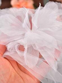 Double-Layer 3D Floral Tulle Mid-Length Bridal Veil Featuring Large Handmade Flower Embellishments-Perfect For Weddings And Photoshoots. - Multicolor - View 7