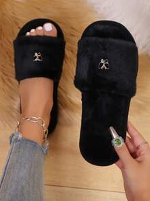 Premium Fashion Heart Decor Plush Slippers For Women Soft Comfortable Lightweight Sole Suitable For Living Room And Bedroom Home Use All Seasons - Black - View 1