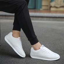 Men's Lightweight Breathable Solid Color Round Toe Low-Top Lace-Up Flat Casual Sneakers, All-Season White Board Shoes - White - View 2