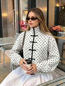 جاكيت نسائي أنيق بطراز صيني جديد بأزرار أمامية ونقاط بولكا، مناسب للخريف والشتاء والاستخدام اليومي والعودة إلى المدرسة، قميص جاكيت بنقاط بولكا وألوان متباينة للعطلات - أبيض - مشاهدة 1