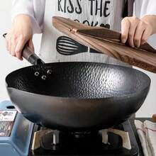 32CM Household Pure Iron Wok, Non-Coated Cast Iron Pan, Compatible With Gas & Induction Cookers - View 6