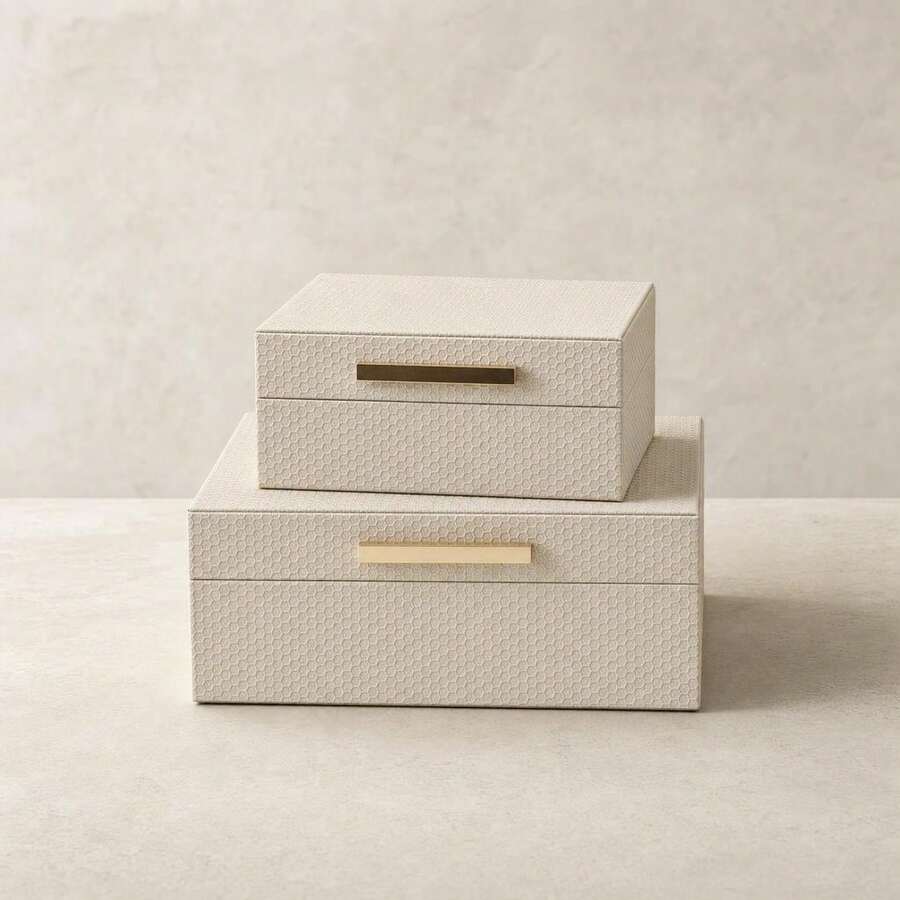 1 Set Honeycomb Pattern PU Jewelry Box With Lid, Large Capacity Jewelry Box, Modern Home Jewelry Storage Box, Room Decor Box, Elegant Faux Leather Storage Box, Modern Jewelry Storage Box With Gold Clasp, Suitable For Vanity And Home Decor - White - View 1