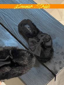 (尺寸偏小 單一尺寸) 女款黑色毛絨戶外拖鞋，緞面大蝴蝶結裝飾，露趾軟絨保暖室內居家拖鞋，雙用途 - 黑色 - 查看 9