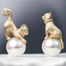 Women's Cat Shaped Fashion Earrings, Atmospheric Accessory Suitable For Daily Commute And Casual Occasions - Gold - View 1