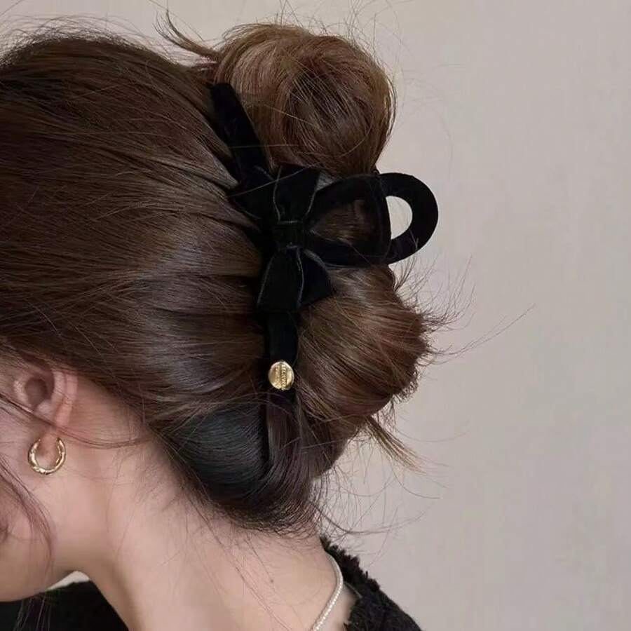 1pc Women Black Flocked Double-Sided Bow Letter Cross Hair Clip, Fashion Minimalist Daily Wear, Suitable For Everyday Use - Black - View 1