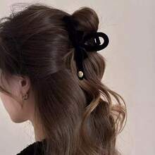 1pc Women Black Flocked Double-Sided Bow Letter Cross Hair Clip, Fashion Minimalist Daily Wear, Suitable For Everyday Use - Black - View 4