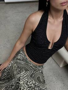 Fashion Sexy Metallic Decor Shiny Backless Halter Top - Black - View 9