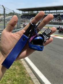 時尚漸層摩托車安全帽鑰匙圈吊飾，附鷹喙扣環與完賽旗，創意摩托車包包掛飾，彩色鏡片迷你安全帽車鑰匙鏈，女款足球服飾配件，數位後背包吊飾，個性化金屬扣男士禮物伴手禮，單車周邊便攜裝飾，安全帽飾品組合，後車廂吊飾情侶鑰匙圈，黑色時尚安全帽模型掛鏈，高端質感合金鑰匙圈 - 彩色 - 查看 11