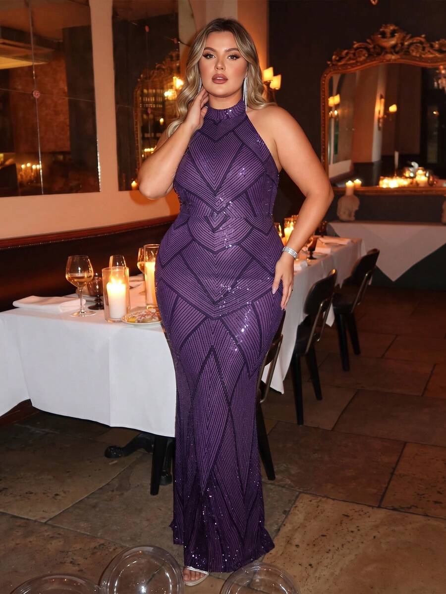 Gaun Malam Pesta Formal Ukuran Besar Warna Ungu dengan Leher Halter, Payet Motif Geometris dan Potongan Mermaid - Purple - View 1