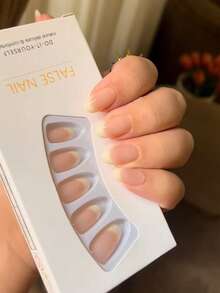 30片短款橢圓奶油白漸層法式穿戴甲，壓克力假指甲套組，含1片果凍膠與1片指甲锉 - 彩色 - 查看 2