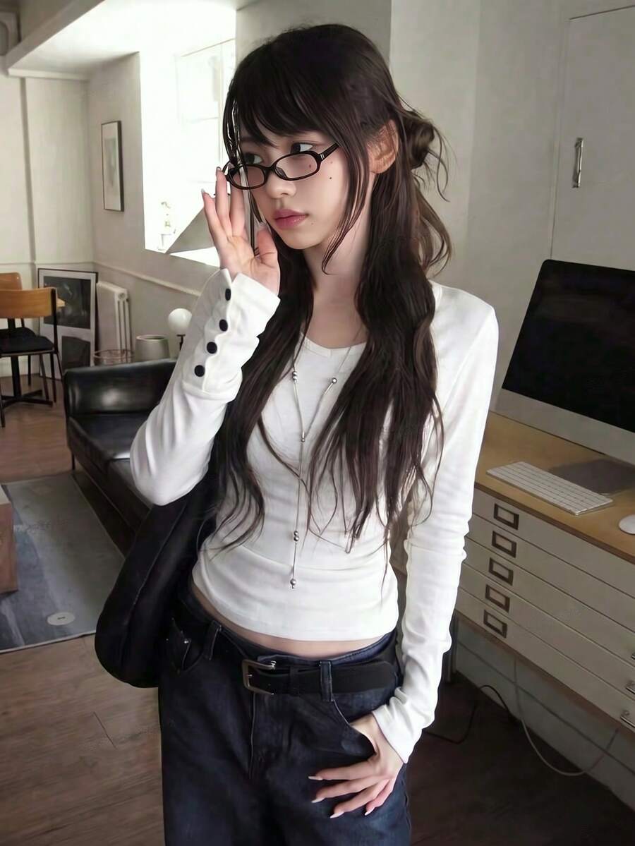 Autumn V-Neck Slim Fit Long Sleeve Base Layer T-Shirt - White - View 1