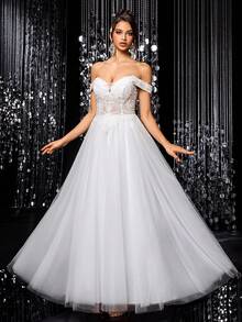 Elegant White Strapless A-Line Wedding Dress, Back Lace-Up Design, Tulle Skirt, Decorated With 3D Flowers And Pearls, Suitable For Weddings - White - View 9