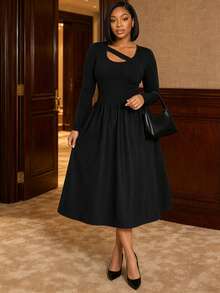 NOU Women'sMid-Length Dress, Cross-Neck, Slim-Fit, Long Sleeve, Patchwork, Lightweight Breathable Fabric, Oversized A-Line Silhouette, Comfortable Fit - Black - View 3