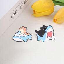 1/2pcs Cartoon Cat & Shark Metal Brooch, Cute Orange Cat & Black Cat Funny Badge, Backpack & Jacket Decoration Pin Accessory, Suitable For Daily Wear And Gift - Multicolor - View 4