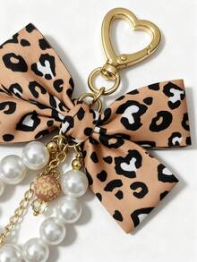 1pc New Leopard Print Fabric Bow Keychain, Sweet Faux Pearl Tassel Pendant With Gold Heart-Shaped Clasp, Key Ring, Car Bag Charm, Holiday Gift - Multicolor - View 5