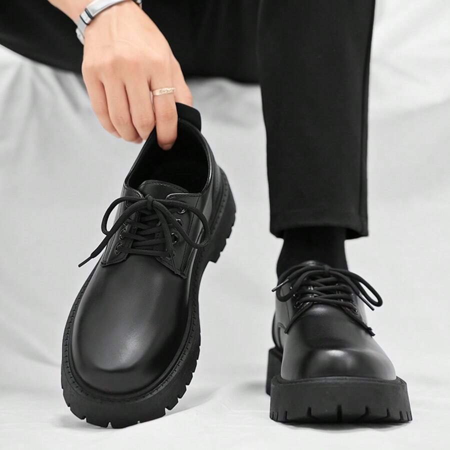 Men's Black Formal Shoes, Convenient, Comfortable And Durable, Formal Large Toe Loose Round Toe Shoes Suitable For Weddings, Business Parties, Banquets, Office And Other Occasions, Spring, Summer And Autumn Wear. - P70 Black - View 1