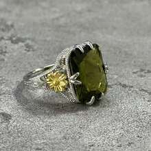Luxury Elegant Silver-Plated Ring, Vintage Inlaid Rectangular Olive Green Cubic Zirconia, Exquisite Twisted Design, Graceful And Sophisticated - Green - View 9