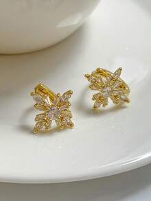 1 Pair Elegant Fashion Cubic Zirconia Snowflake Copper Alloy Hoop Earrings Suitable For Women's Daily Wear And Gatherings - Yellow Gold - View 5