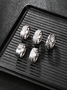 Hipoem Set 5 Cincin Pria Stainless Steel Bergaya dengan Elemen Rantai Timbul Matte, Cocok untuk Pemakaian Sehari-hari dan Aksesori Halloween - Perak - View 2