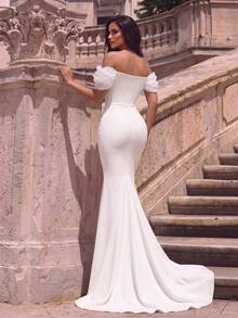 Elegant Cold Shoulder Mermaid Long Dress, Ruched Satin Train Slim Fit, Suitable For Photos, Beach Vacation, Resort, Evening Party And Formal Occasions - White - View 2