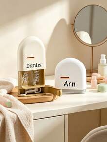 Customized Modern Minimalist Style Plastic Arc-Shaped Retainer Case, With Custom Print Name Letter Detail, Orthodontic Aligner Storage Container, Portable Denture Holder Box, Suitable For Daily Personal Care, Travel, Bathroom Use, Household Use - Multicolor - View 3