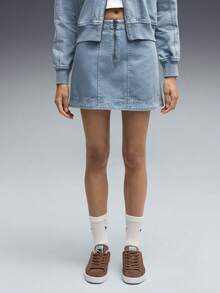 Puma Rok Mini Sporty Bordir dan Resleting Serbaguna untuk Wanita - Blue and White - View 1