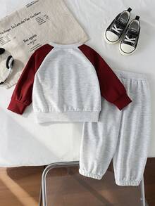 2pcs Boys (Infant) Casual Sporty Pony Rider Print Colorblock Raglan Crew Neck Long Sleeve Sweatshirt & Side Stripe Jogger Sweatpants Set, Spring/Autumn - Burgundy - View 4