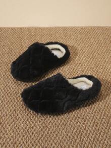 1 Pair Kids Thermal Lined Slippers For Autumn/Winter, Soft Plush Skin-Friendly Lining, Closed Toe Design For Foot Protection, Suitable For Boys To Wear At Home For Playing, Doing Homework And Living Room Activities, Warm And Comfortable Casual Slippers - Black - View 6