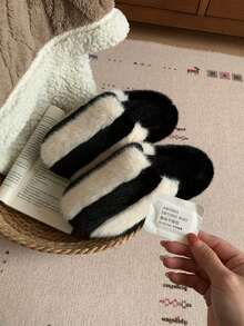 XIXITIAO Minimalist Striped Closed Toe Slippers, Winter Warm Soft Sole House Slippers - Black - View 3