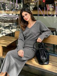 Women's Solid Color V-Neck Slim Fit Waist-Cinching Short Top + Long Skirt Knit Set, Elegant Sexy Versatile Mid-Length Dress Set For Autumn/Winter - Grey - View 5