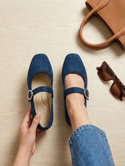 Women Flats