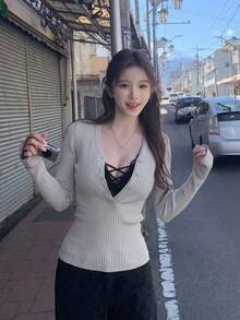 Minimalist Sexy Hot Girl V-Neck Knit Tank Top Women Autumn/Winter Design Slim Fit Inner Layer Base Layer Knit Long Sleeve Top 2 Pieces Set - Grey - View 5