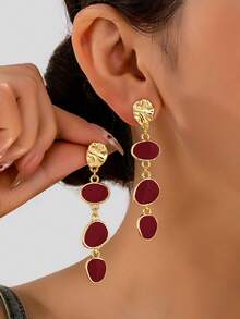 1 Pair Exquisite Alloy Hammered Texture Oil Drop Asymmetrical Geometric Long Earrings For Women, Suitable For Daily Wear, Banquet, Date And Party - Burgundy - View 1